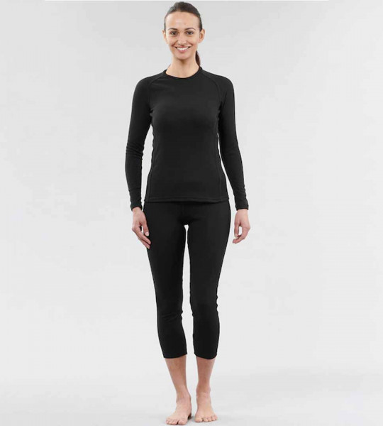 Women Black Solid Thermal Tops