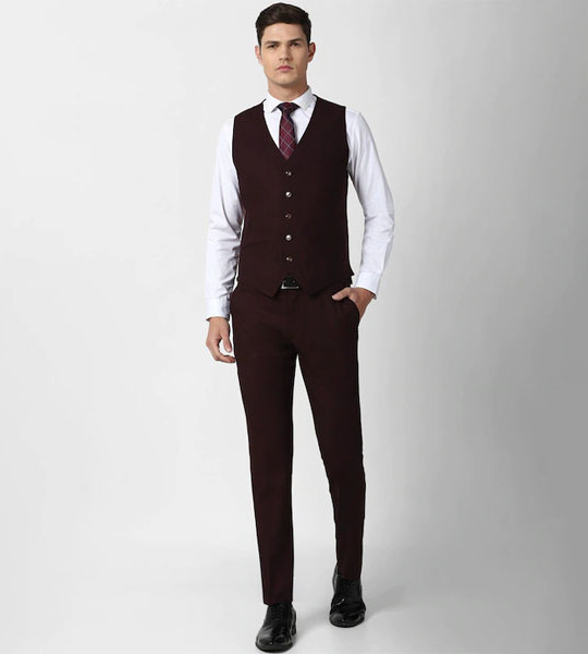 Men Maroon & Black Slim-Fit Single-Breasted Three-Piece Formal Suit